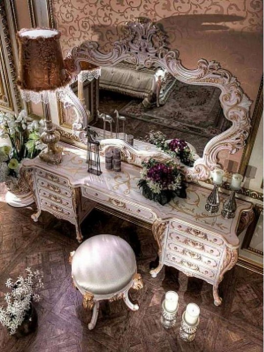 Туалетный столик ASNAGHI INTERIORS New classic collection IT1405